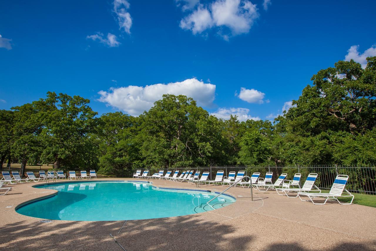 Lake Texoma Camping Resort Cabin 4 Willow Spring ภายนอก รูปภาพ